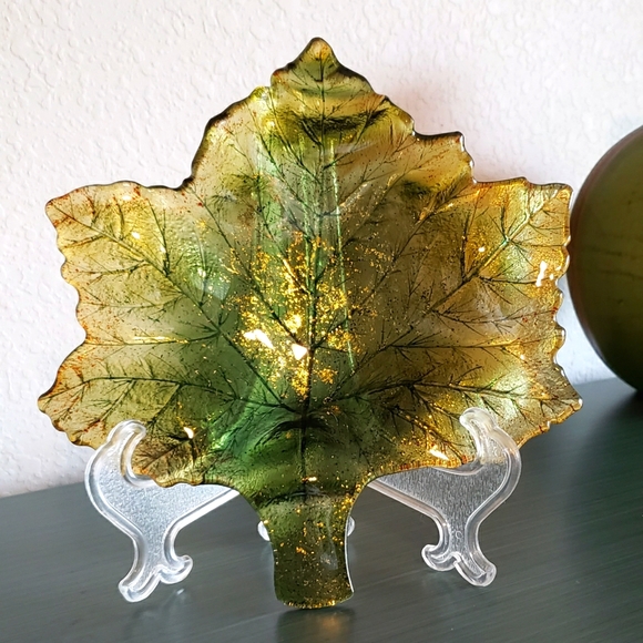 Green & Metallic Gold Small Leaf Glass Dish Tray Knick Knack Keep All Holiday - Picture 2 of 10